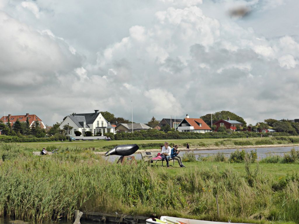 træfigur på havnen